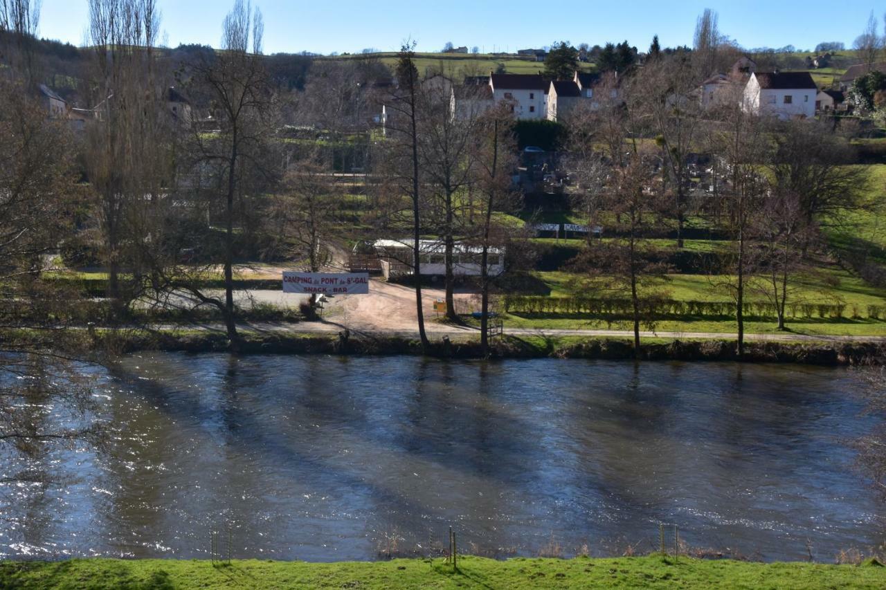 Camping Du Pont De St Gal Saint-Gal-sur-Sioule Esterno foto