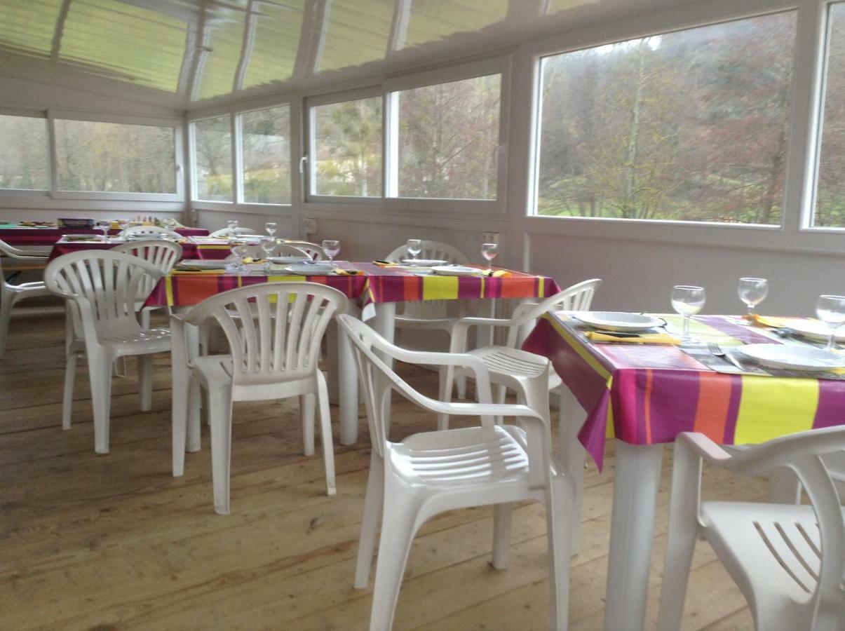 Camping Du Pont De St Gal Saint-Gal-sur-Sioule Esterno foto
