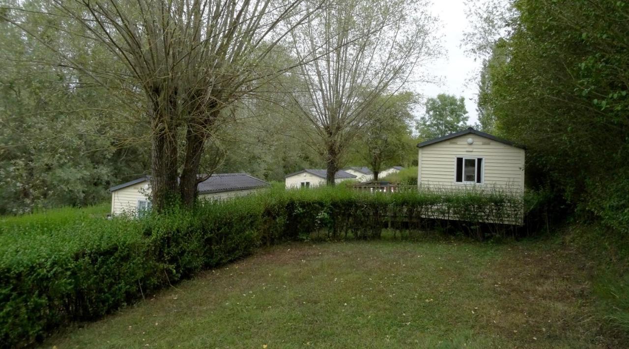 Camping Du Pont De St Gal Saint-Gal-sur-Sioule Esterno foto