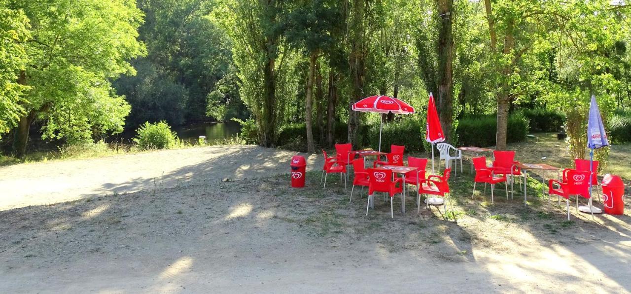 Camping Du Pont De St Gal Saint-Gal-sur-Sioule Esterno foto